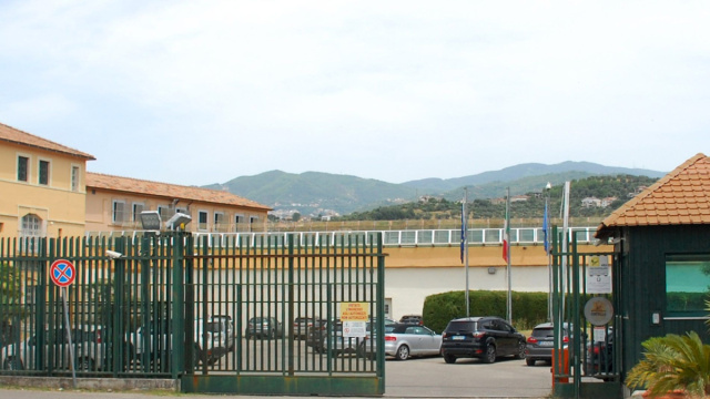Cosenza, nuovi sequestri di droga e smartphone nel carcere &ldquo;Sergio ... &copy; Creative Commons