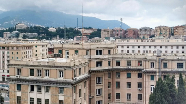 File:Questura di Genova, vista posteriore.jpg - Wikipedia &copy; Creative Commons