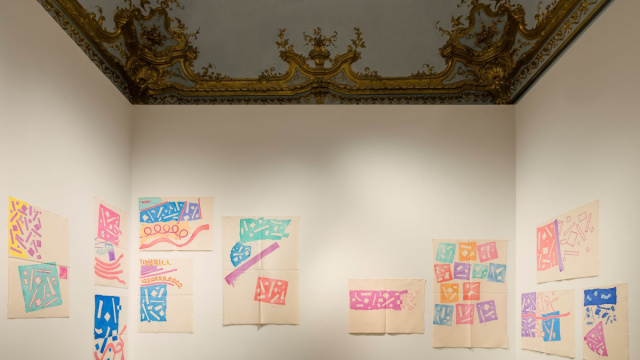 La mostra di Giorgio Griffa a Palazzo Ducale di Genova &copy; Creative Commons