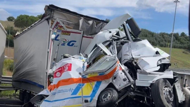 Maxi incidente in A1 tra Arezzo e Valdarno. Tre morti su&hellip; &ndash; SR 71 &copy; Creative Commons