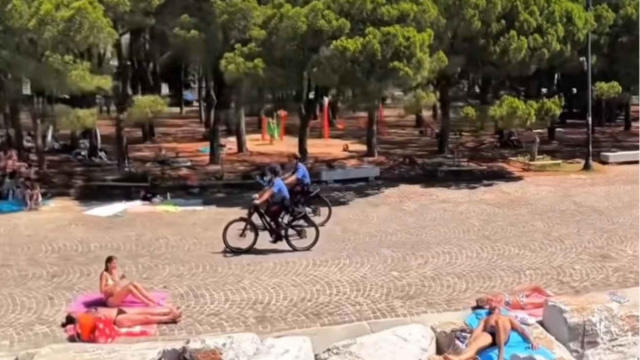 Trieste vetrina nazionale dell'Arma: i Carabinieri in bici ... &copy; Creative Commons