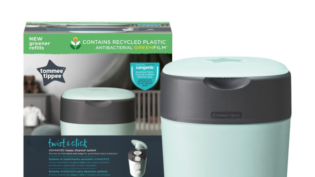 Tommee Tippee Twist and Click Cestino per pannolini avanzato Verde ... &copy; Creative Commons