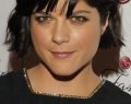 Selma Blair fermata al Jfk dopo le accuse di aggressione in volo