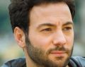 Un posto al sole, trame al 23/10: Samuel torna a Napoli, il pranzo di Serena finisce male