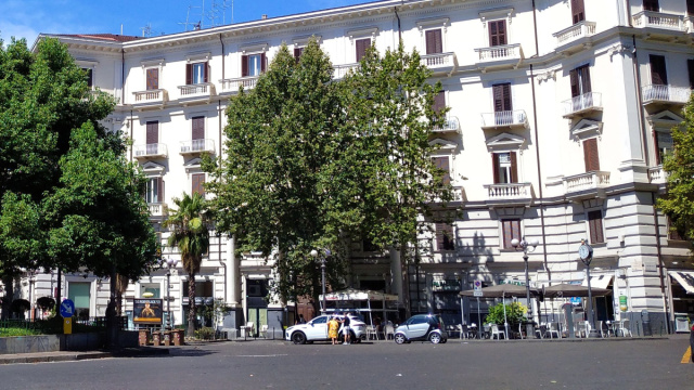 Piazza Vanvitelli - Wikipedia &copy; Creative Commons