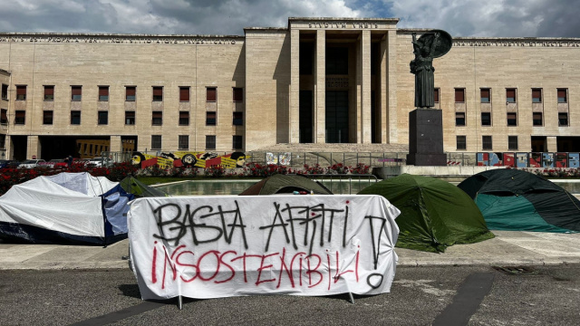 Sapienza, gli studenti accampati: 'Il diritto alla casa &egrave; diritto ... &copy; Creative Commons