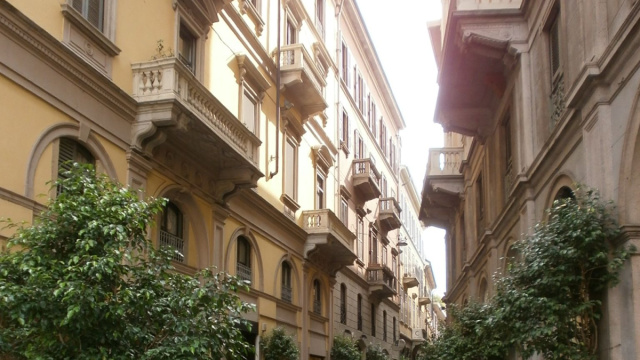 Via della Spiga - Wikipedia &copy; Creative Commons