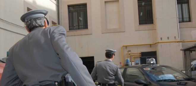 Evasione fiscale: sequestrati 535mila euro a ditta di alimenti e bevande