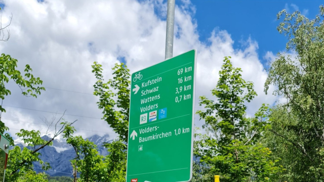 Centro storico di Innsbruck &ndash; Pista ciclabile dell'Inn giro ad ... &copy; Creative Commons