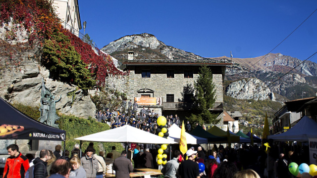 Ch&acirc;tillon: Sagra del Miele 2022 - bobine.tv &copy; Creative Commons