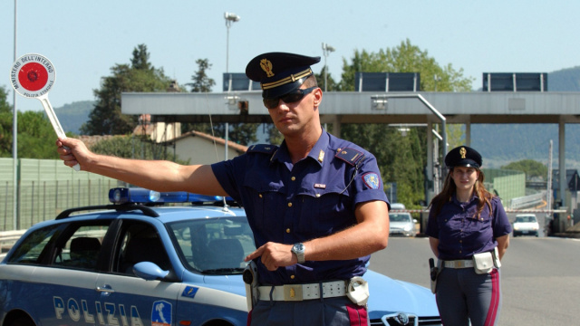 POLIZIA DI STATO CONTINUA I CONTROLLI SERRATI DEL TERRITORIO NEI ... &copy; Creative Commons