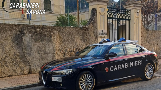 Resistenza e danni a mezzi militari: arrestato 28enne in fuga da rave ...