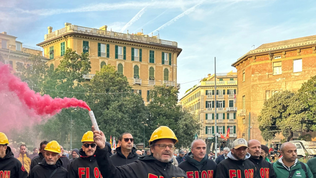 Ex Ilva, terzo giorno di mobilitazione a Genova. Dopo il corteo i ... &copy; Creative Commons
