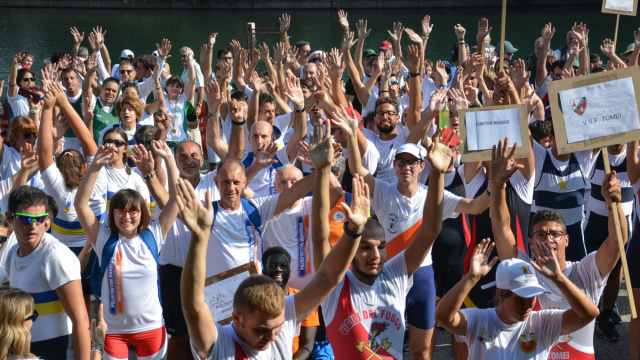 IL CUORE DEL CANOTTAGGIO PER TUTTI &Egrave; A TORINO: LA ROWING FOR PARIS ... &copy; Creative Commons