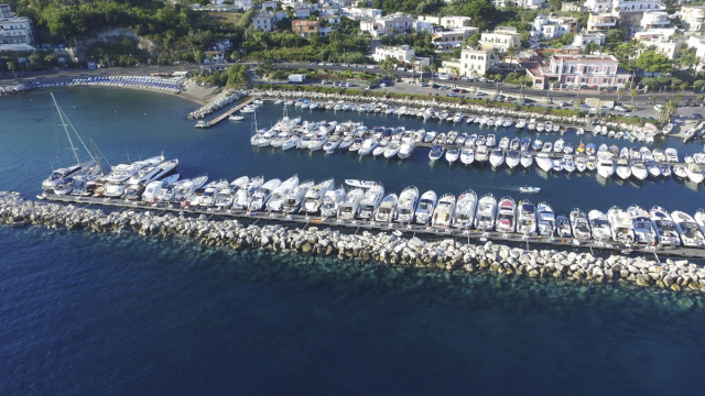 Lacco Ameno e il porto, la concessione demaniale &ldquo;in via ... &copy; Creative Commons