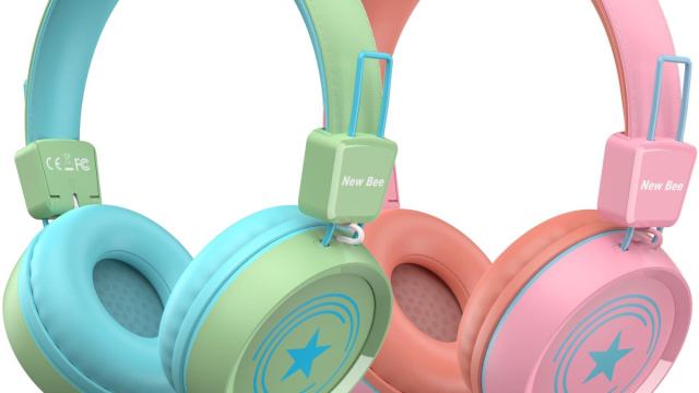 New Bee Confezione da 2 cuffie per bambini con microfono, 85 dB/94 ... &copy; Creative Commons