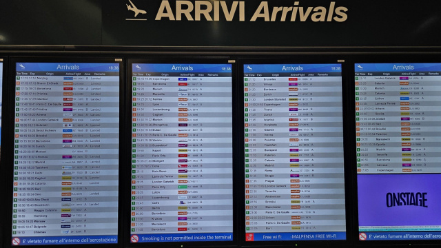 Arrivi e partenze all'aeroporto di Milano Malpensa (MXP) &copy; Creative Commons