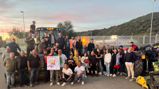 Calabria, dai trattori ai Tir: scattano 5 giorni di proteste e ... &copy; Creative Commons