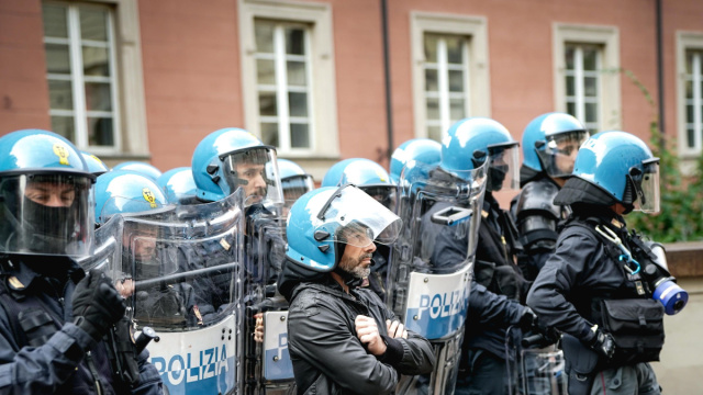 Torino, manifestazione degli studenti in diretta: in piazza ... &copy; Creative Commons
