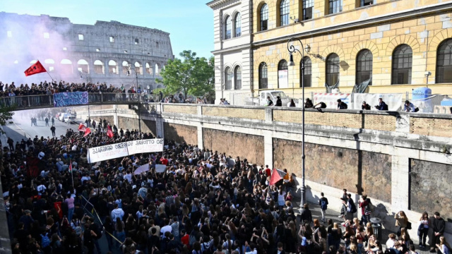 Gli studenti si prendono le piazze, cortei e tensioni in tutta ... &copy; Creative Commons
