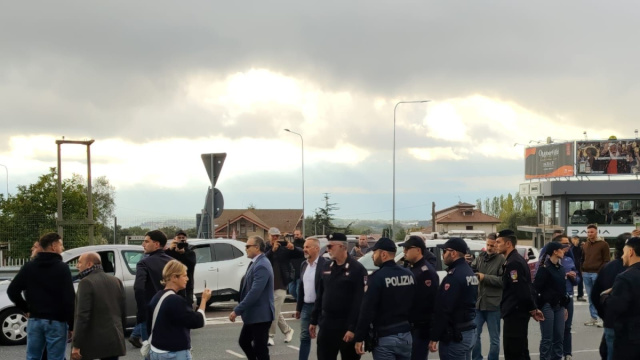 Caro carburante, &egrave; scattata la protesta dei tir. La Calabria si ... &copy; Creative Commons