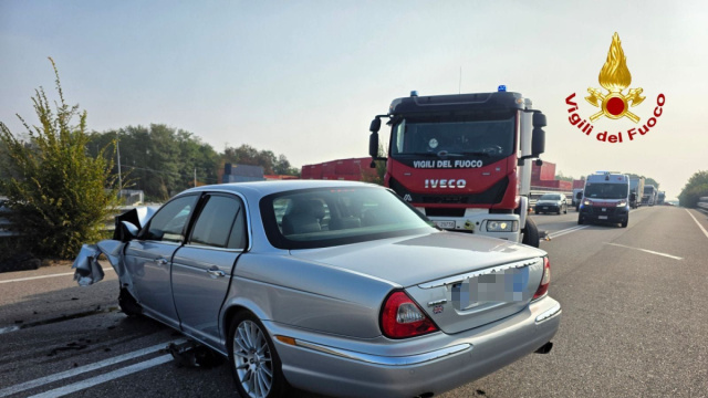 Cassano Magnago, scontro tra due auto sulla tangenziale: muore una ... &copy; Creative Commons