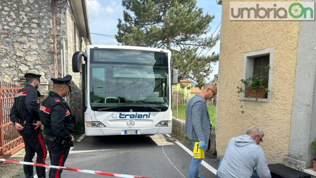 Aggredita sul bus a colpi di martello. Madre 43enne in condizioni ... &copy; Creative Commons