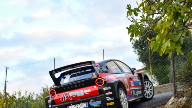 Rallye Sanremo, Andolfi-Menchini al comando dopo la SS5: una ... &copy; Creative Commons