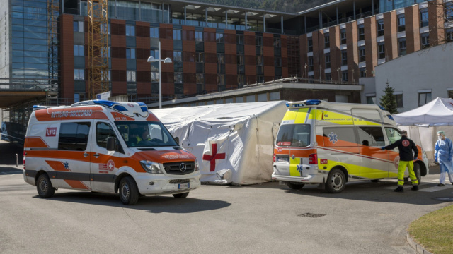 112 e 118: come viene gestita l'emergenza nell'emergenza  ZeroUno &copy; Creative Commons