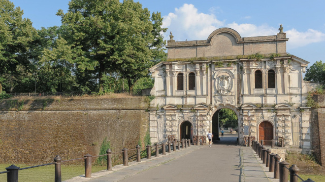 Cittadella di Parma - Wikipedia &copy; Creative Commons