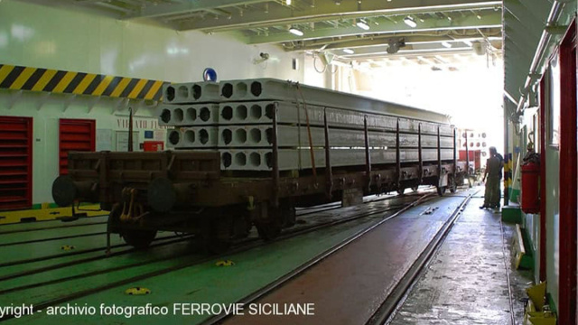 Ferrovie dello Stato e Generale Prefabbricati  Generale Prefabbricati &copy; Creative Commons