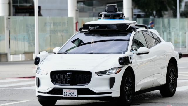 New federal bill introduced by Bay Area lawmaker targets robotaxis ... &copy; Creative Commons