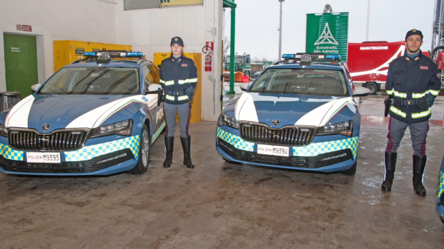 Pattuglie in autostrada: consegnate 24 nuove auto alla Polizia ... &copy; Creative Commons