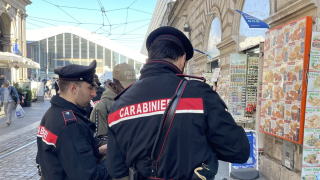 Roma: degrado nelle periferie, massiccia presenza dei Carabinieri ... &copy; Creative Commons