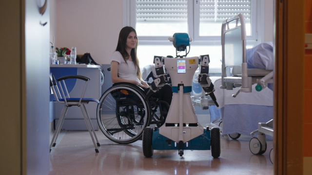 SLA, arriva in corsia il robot umanoide che aiuta pazienti e ... &copy; Creative Commons