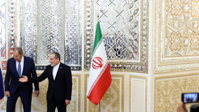 Lavrov lands in Iran as Moscow attempts to mediate in Mideast war ... &copy; Creative Commons