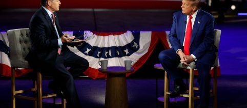 Trump: 'Macron sta distruggendo la Francia', e cita Italia e Spagna