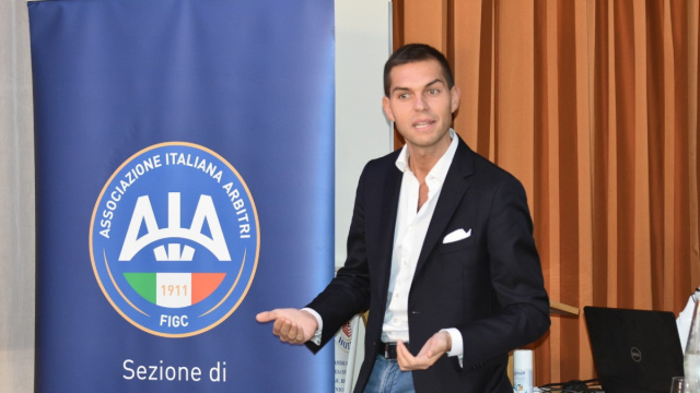 Luca Zufferli della CAN, allenamento e lezione con gli associati ... &copy; Creative Commons