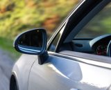 Auto in movimento - &copy; Freepik.Com