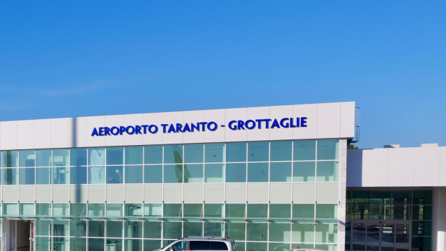 DECOLLA IL PRIMO VOLO CARGO DA GROTTAGLIE - PRESS REGIONE ... &copy; Creative Commons