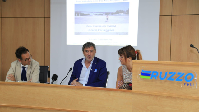 Ruzzo reti: Marsilio, consegneremo un nuovo Abruzzo per sistema idrico &copy; Creative Commons