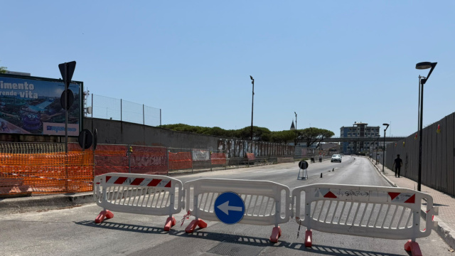 Pescara: cadono calcinacci sul ponte d'Annunzio. Riparato in poche ... &copy; Creative Commons