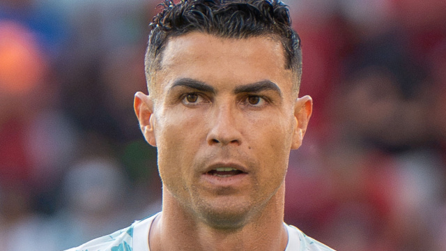 Cristiano_Ronaldo_Croatia_v_Portugal_2_July_2026-075_(cropped).jpg