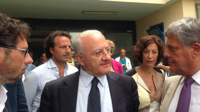 Il Presidente della Regione De Luca in visita all'Ospedale ... &copy; Creative Commons