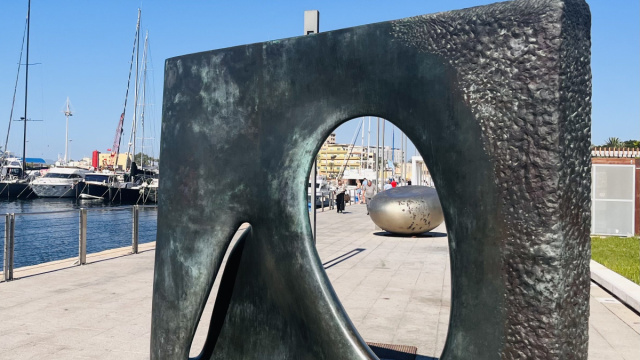 Comune di Cagliari  Le sculture di Kan Yasuda esposte sul ... &copy; Creative Commons