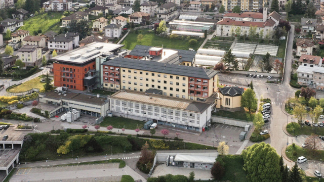 Cosa vedere - Palazzi - Ospedale "Valli del Noce" - Rione di Lanza &copy; Creative Commons