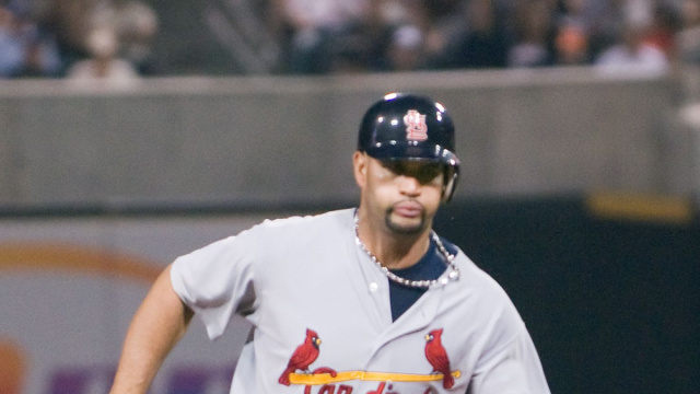 File:Albert Pujols running the bases.jpg - Wikipedia &copy; Creative Commons