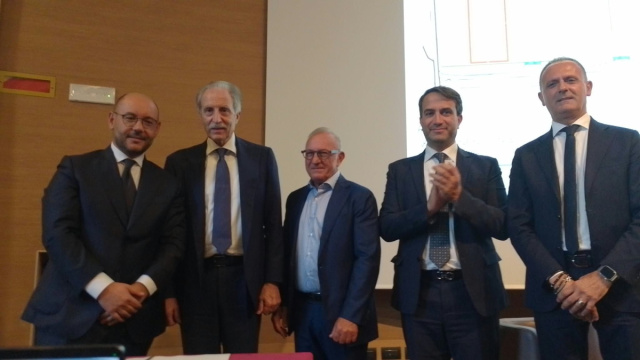 INTERPORTO DI FERRANDINA, FIRMATO IL PROTOCOLLO D'INTESA: NASCE IL ... &copy; Creative Commons