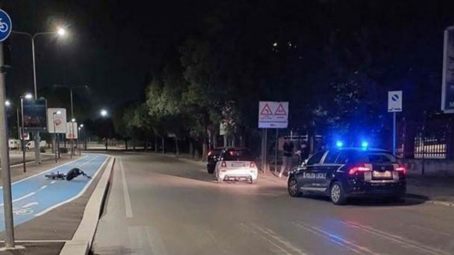 Schianto tra un'auto e una bici elettrica a Foggia, ferito un ... &copy; Creative Commons