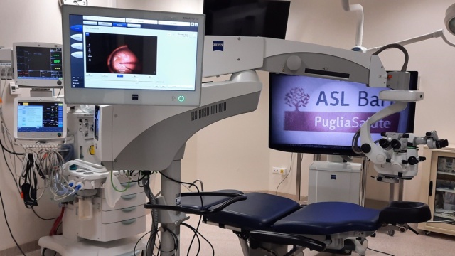 Trapianti di cornea con microscopio 3D: oculistica d'avanguardia ... &copy; Creative Commons